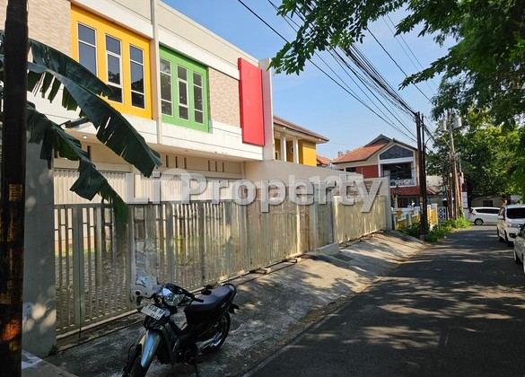 ruko Kyai Saleh, Tengah Kota, lebar 8.5 meter, dekat Tugumuda dan Trilomba Juang, Semarang 2