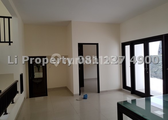 DIJUAL rumah Papandayan, dekat Maria Regina School dan AKPOL, Gajahmungkur, Semarang 2