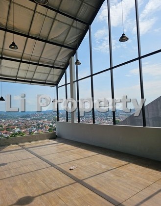 DISEWAKAN rumah Papandayan, view, untuk cafe, Gajahmungkur, Semarang 1