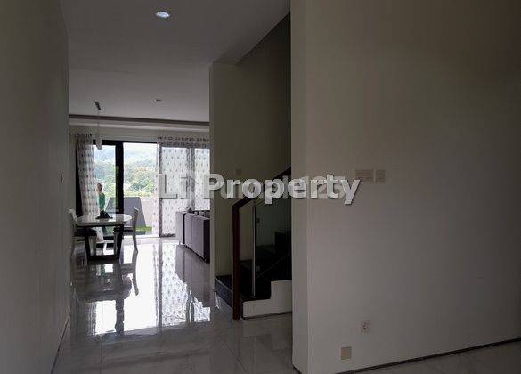 Disewakan Rumah Graha Candi Golf, Tembalang, Swimm Pool, View, Semarang 28