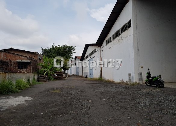 Siliwangi Warehouse For Rent, Near Airport, Semarang 2