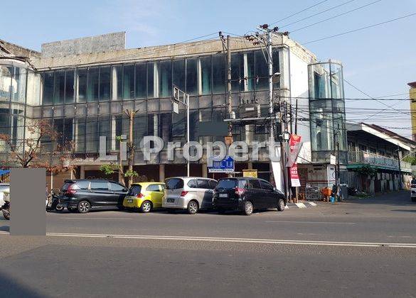 Disewakan Gedung Ruko Pemuda, dekat Queen City Mall, Tengah Kota, Semarang 2