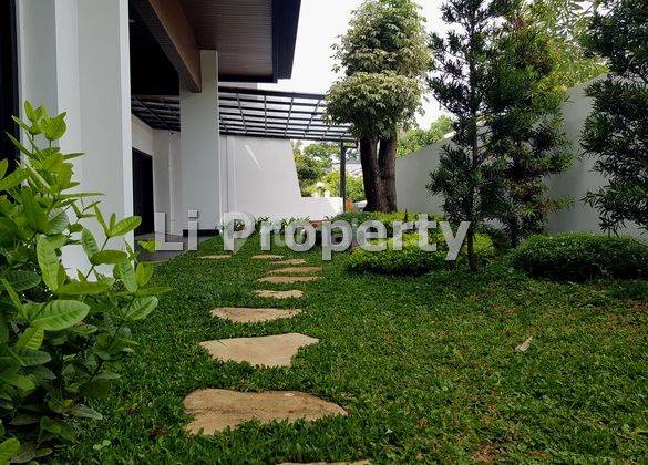 Disewakan Rumah Mewah Graha Candi Golf, Jangli, Furnished, Semarang 1