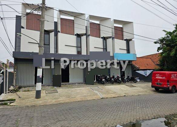 Disewakan Ruko Tlogosari, Pedurungan, Strategis, 90cm di Atas Jalan, Semarang 1