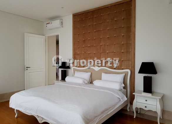 FOR RENT Sisingamangaraja Penthouse, near AKPOL, with a view, Semarang 2