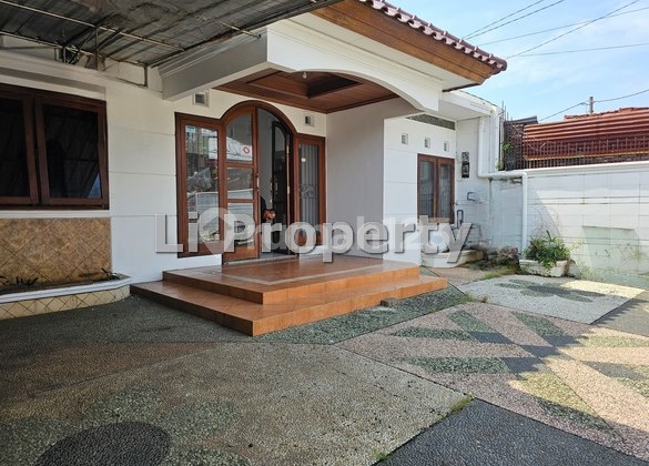 DISEWAKAN rumah Menoreh, Sampangan, Gajahmungkur, Semarang 1