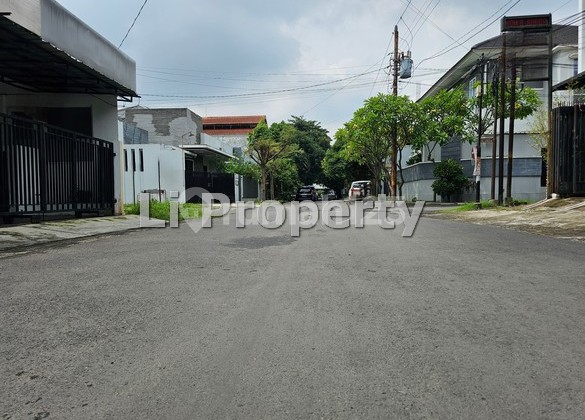 Rumah Tengah Kota, Erlangga, Dekat Simpang Lima, Semarang 2
