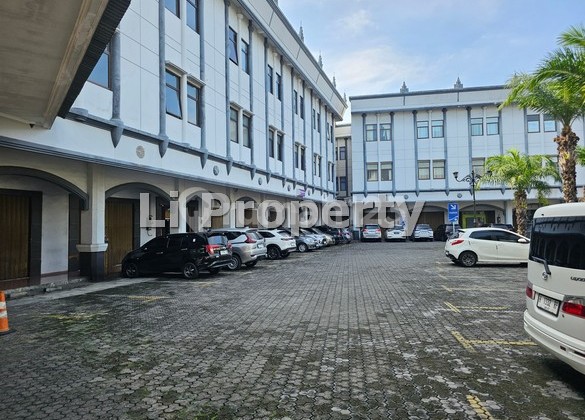 For Rent: Thamrin Square Shop House, City Center, Semarang 1