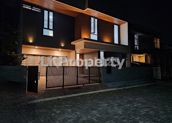 FOR SALE Graha Candi Golf house, Jangli, near UNDIP Tembalang, view, Semarang 1