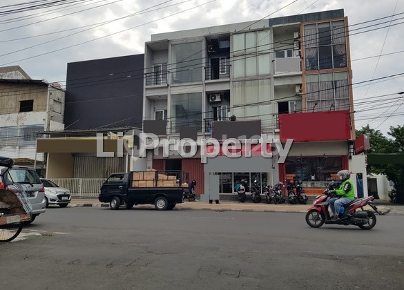 Moch Suyudi Shop House, City Center, Strategic Location, Suitable for Culinary Business, Semarang 1