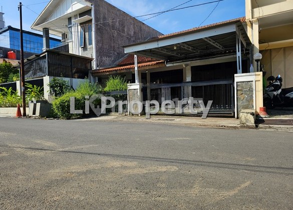 rumah Halmahera, Karangtempel, dekat kampus UPGRIS, Tengah Kota, Semarang 1