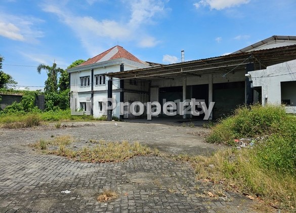 FOR SALE Woltermonginsidi warehouse, near Genuk Market and Kaligawe, 3072m2, Semarang. 1