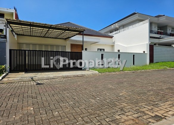 Rumah Puri Arga Golf, Bsb City, Mijen, Furnished, Siap Huni, 450M2, Semarang 1