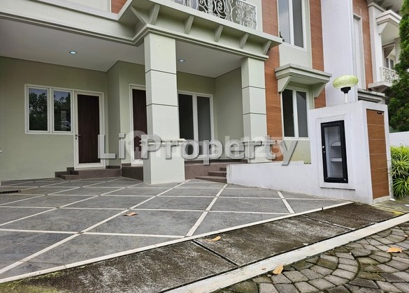 DISEWAKAN rumah Graha Candi Golf, Jangli, dekat kampus UNDIP Tembalang, Semarang