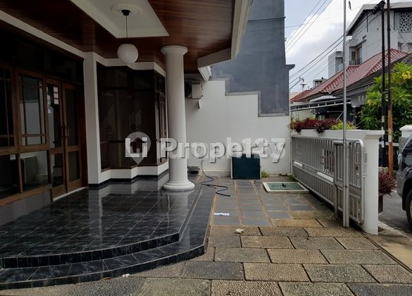 FOR SALE Mango House, Sompok, Lampersari, City Center, Semarang 1