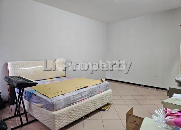 ruko Mugas, dekat Lapangan Trilomba Juang, Tengah Kota, Semarang