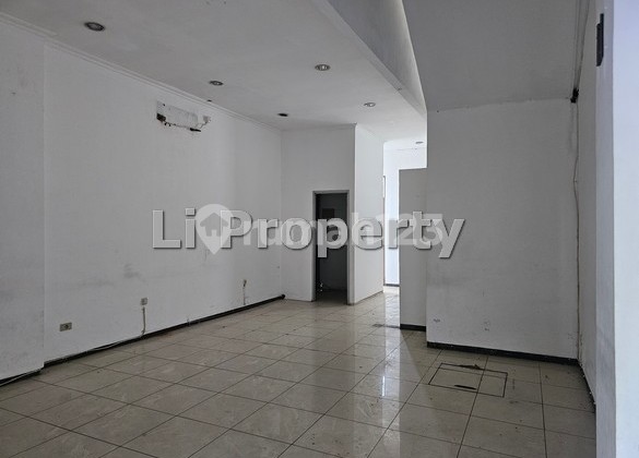 For Rent: Thamrin Square Shop House, City Center, Semarang 2