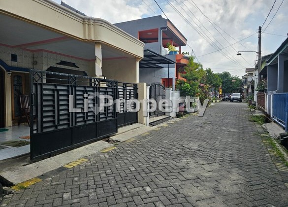 DUJUAL rumah Tlogosari dekat kampus USM dan Politeknik PU, Semarang 2