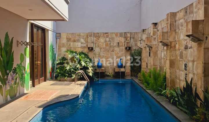 Disewakan Rumah Mewah di Pondok Indah 2