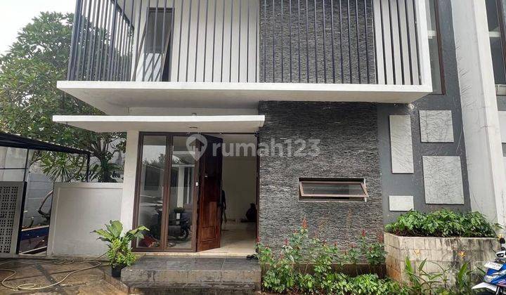 Rumah Minimalis Modern Semi Furnished Di Kemang Selatan