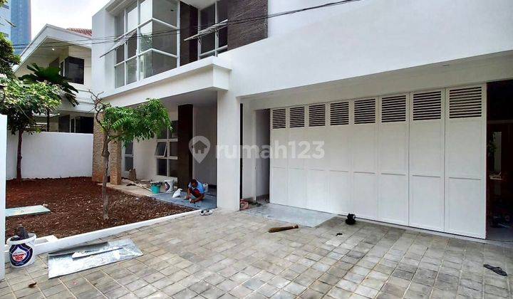 Baru Renovasi Rumah di Pusat Bisnis Kuningan Jakarta 1