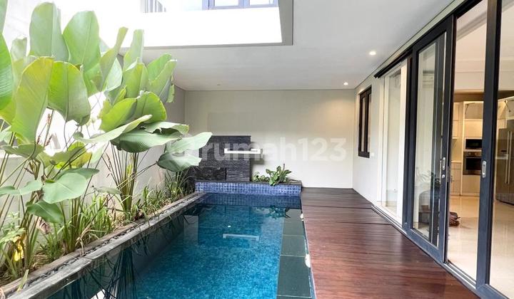 Disewakan Townhouse di Cilandak With Private Pool 2