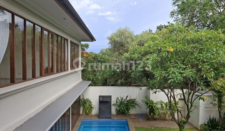 For Rent: House in a Compound in Kemang, South Jakarta with Swimming Pool and Garden For Rent: House in a Compound in Kemang, South Jakarta with Swimming Pool and Garden
