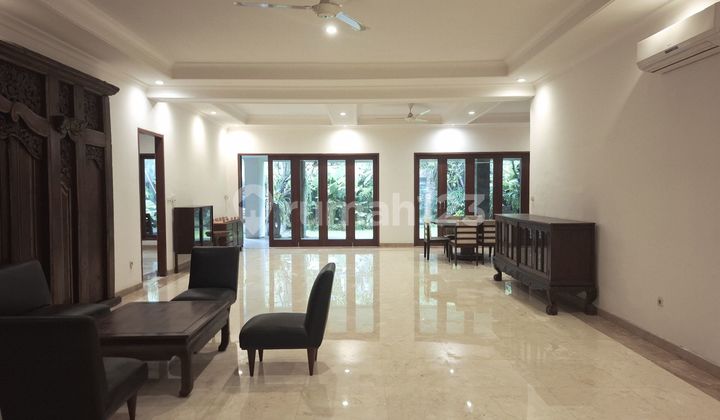 Spacious House, 4Br With Big Garden And Pool At Cilandak Jakarta Selatan