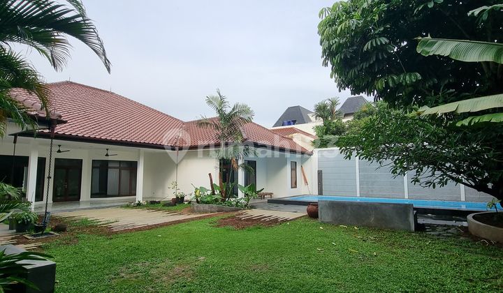 Compound In Pejaten With Swimming Pool & Big Backyard