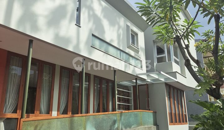 For Rent Modern House with Swimming Pool in Pondok Indah