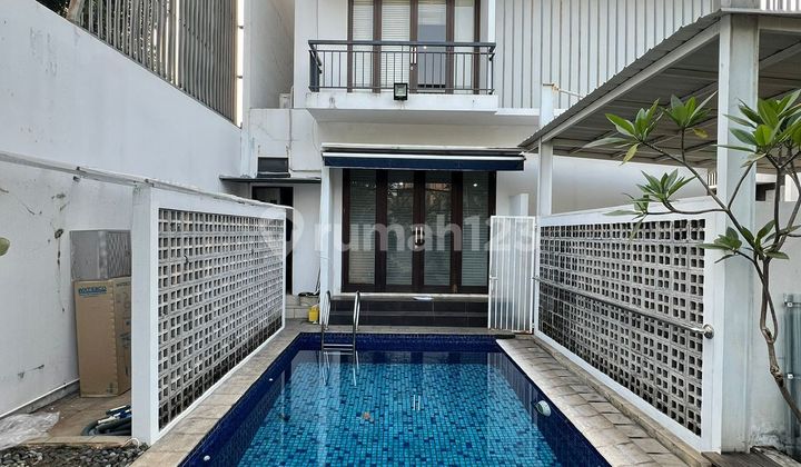 Modern Minimalist House Ready to Occupied in South Kemang Modern Minimalist House Ready to Occupied in South Kemang
