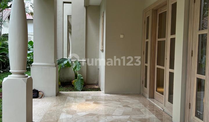 Disewakan Rumah Dalam Compound Kemang Jakarta Selatan