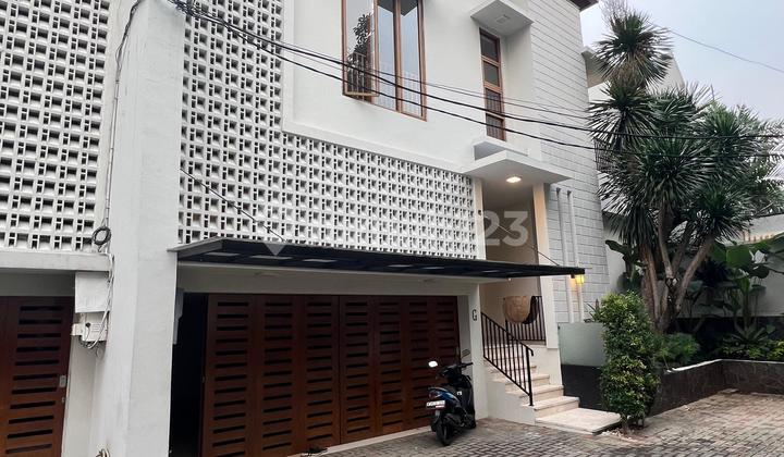 House In Compound 4 Bedroom With Swimming Pool 2