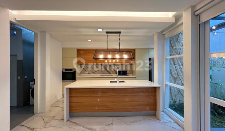 Disewakan Rumah Minimalis Modern di Pondok Indah Disewakan Rumah Minimalis Modern di Pondok Indah
