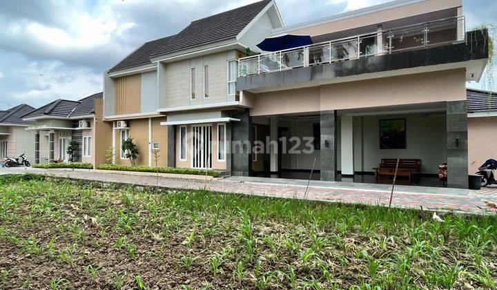 Rumah Kolam Renang Dijual Godean jln Kabupaten 1