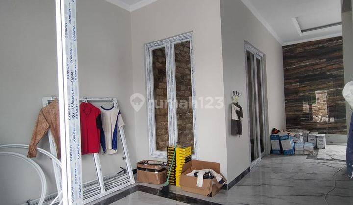 Rumah Kolam Renang Palagan Minimalis Modern 2