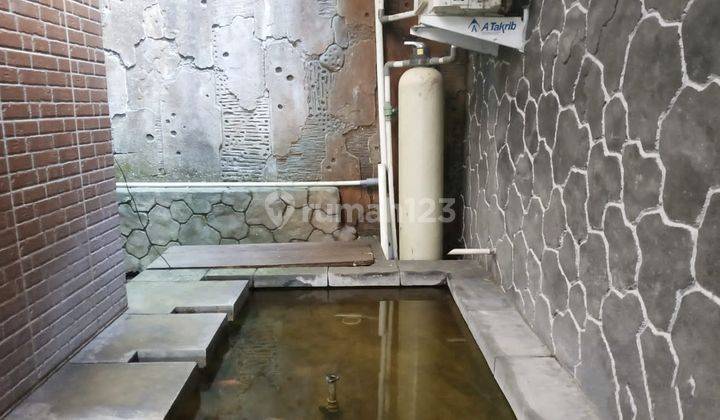 Rumah Joglo Klasik Kolam Renang Samping Sungai 12