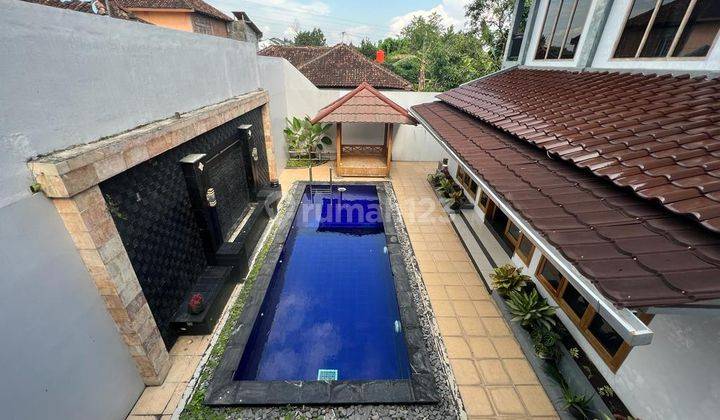 Rumah Kolam Renang Jalan Palagan Luas 450m² 1