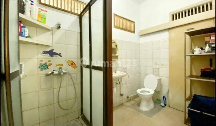 Rumah Dalam Kota Luas Dekat Balaikota Timoho 4