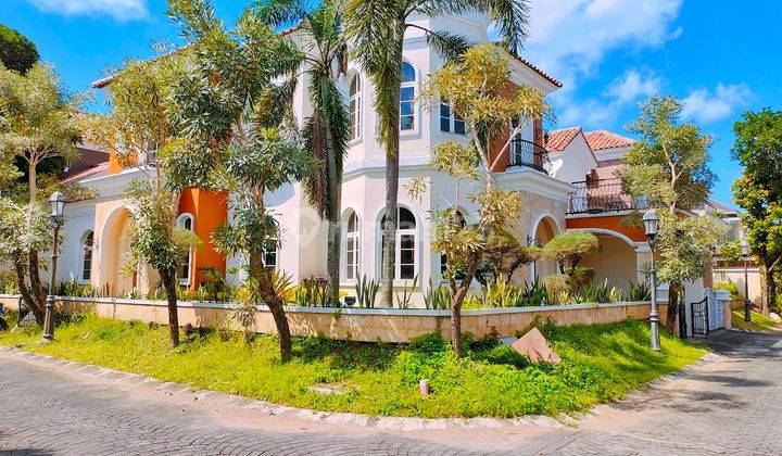 Rumah Mewah Dijual Cepat Luas 300 m² Hook 12