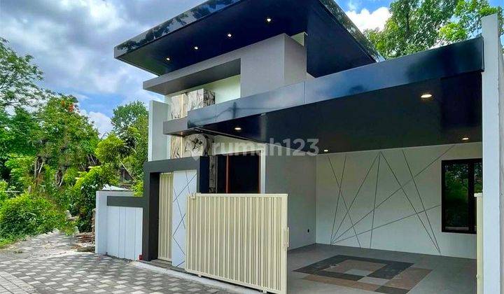 Rumah Cantik Modern 4 Kamar Dekat Stadion Maguwo 2