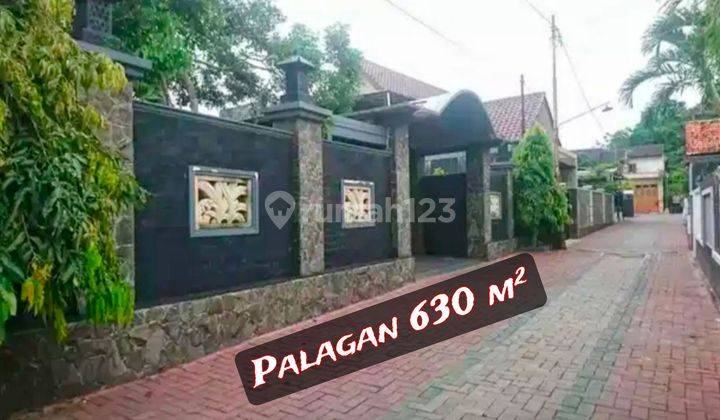 Rumah Luas Jalan Palagan Parkir Muat 5 Mobil 1