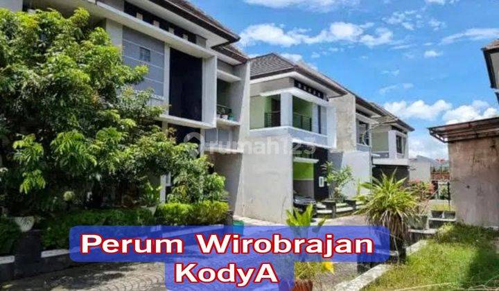 Rumah Dalam Kota Wirobrajan Dalam Perumahan 1