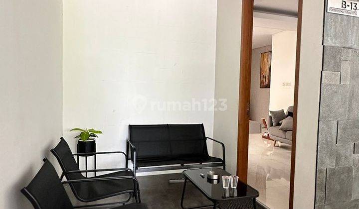 Rumah Mewah Full Furnished Dalam Perumahan  2