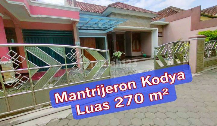 Rumah Mantrijeron Dalam Kota Luas 270 Meter 1