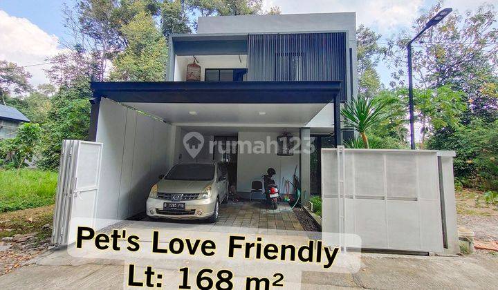 Rumah Tanah Luas  Maguwoharjo Wedomartani 1