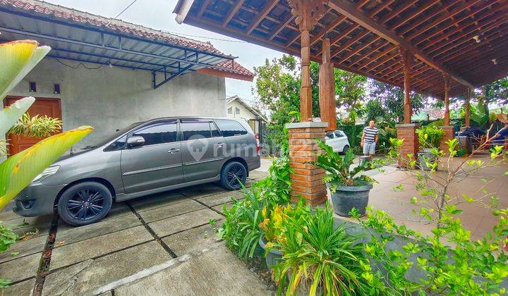 Rumah Villa View Sawah Pegunungan Perabot Jati Lawsan