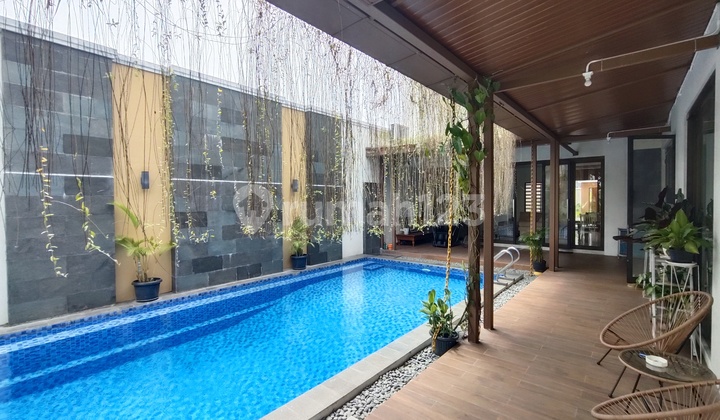 Rumah Kolam Renang Baru Full Furnished Jogja