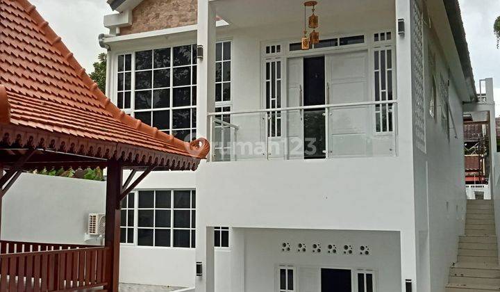 Villa Kolam Renang Tanah Luas Bangunan Baru Jogja 2