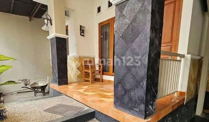 House Near UGM Kalaiurang Km 6 Plemburan 2